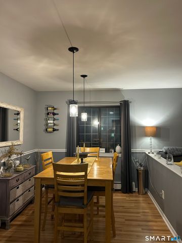 454 Swanson Crescent 454, Milford, CT 06461