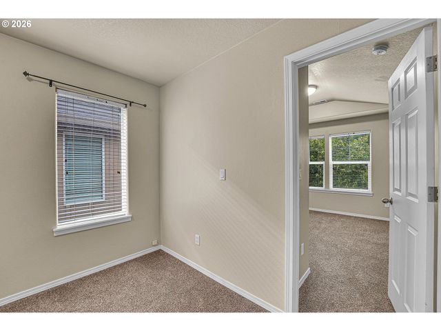 4642 Se OLIVEWOOD St, Hillsboro, OR 97123