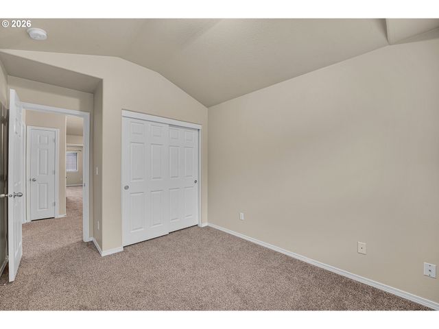 4642 Se OLIVEWOOD St, Hillsboro, OR 97123