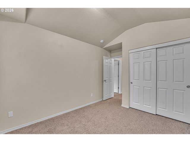 4642 Se OLIVEWOOD St, Hillsboro, OR 97123