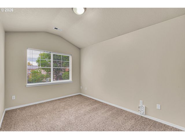 4642 Se OLIVEWOOD St, Hillsboro, OR 97123