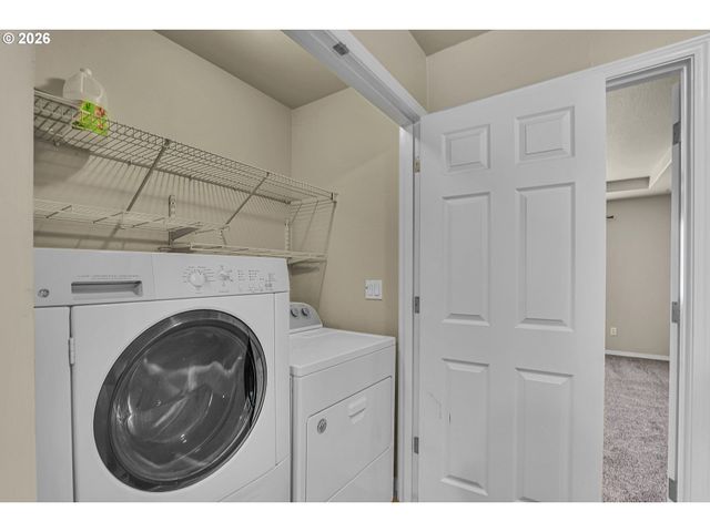 4642 Se OLIVEWOOD St, Hillsboro, OR 97123