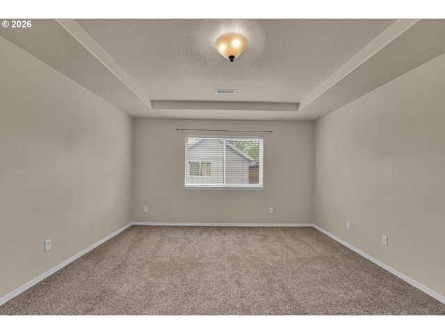 4642 Se OLIVEWOOD St, Hillsboro, OR 97123