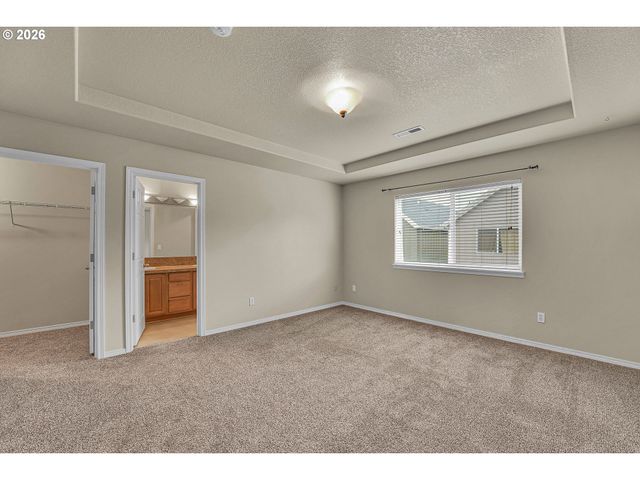 4642 Se OLIVEWOOD St, Hillsboro, OR 97123