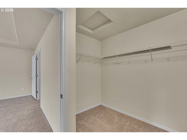 4642 Se OLIVEWOOD St, Hillsboro, OR 97123