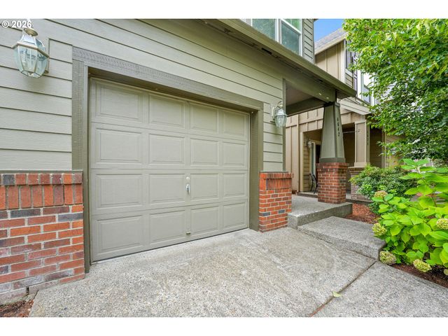 4642 Se OLIVEWOOD St, Hillsboro, OR 97123