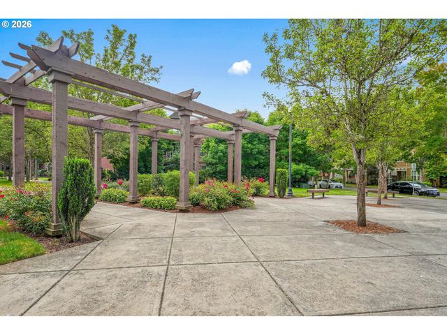 4642 Se OLIVEWOOD St, Hillsboro, OR 97123