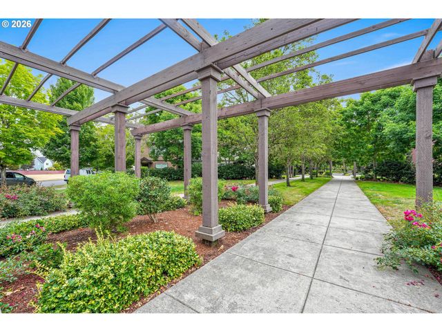 4642 Se OLIVEWOOD St, Hillsboro, OR 97123