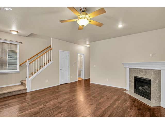 4642 Se OLIVEWOOD St, Hillsboro, OR 97123