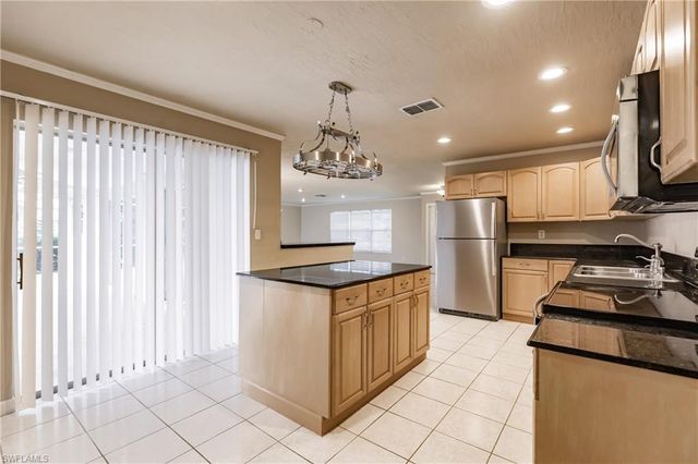2516 SE 22nd AVE, Cape Coral, FL 33904