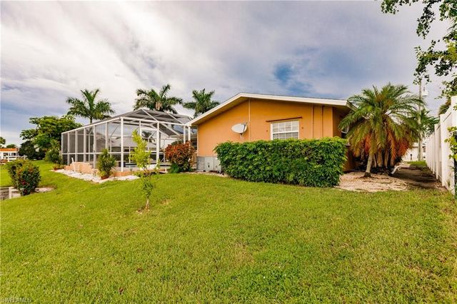 2516 SE 22nd AVE, Cape Coral, FL 33904