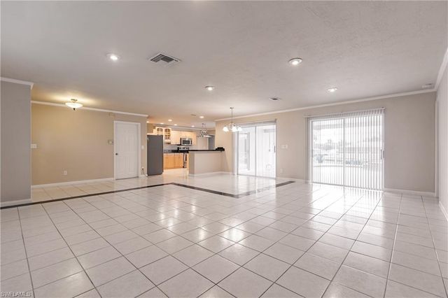 2516 SE 22nd AVE, Cape Coral, FL 33904