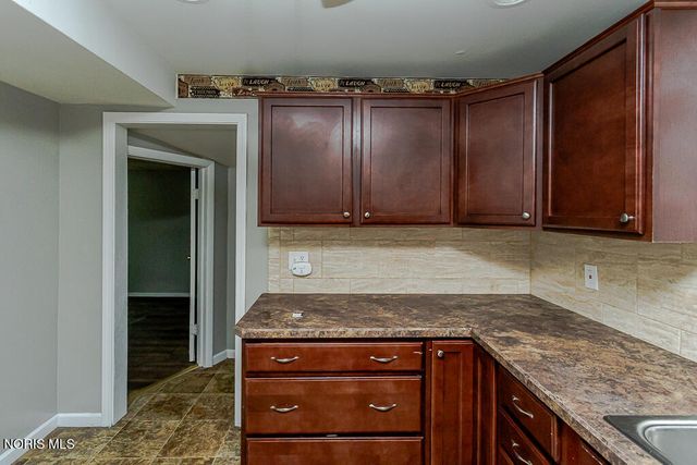 5435 Douglas Road, Toledo, OH 43613