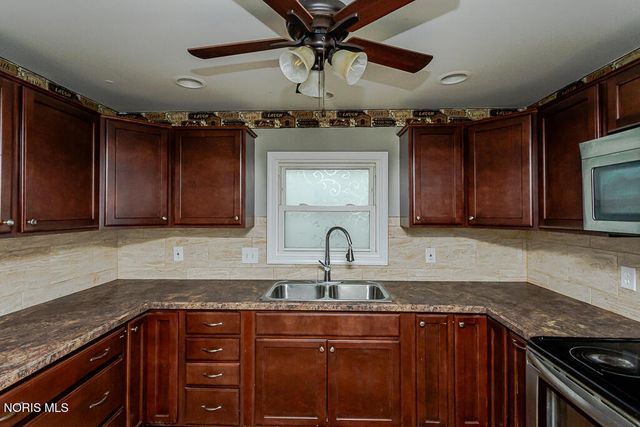5435 Douglas Road, Toledo, OH 43613