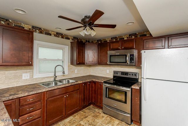 5435 Douglas Road, Toledo, OH 43613