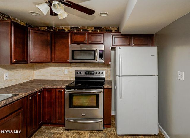 5435 Douglas Road, Toledo, OH 43613