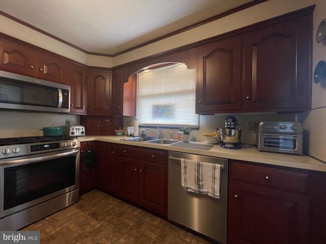 803 CAROL CIR, New Cumberland, PA 17070