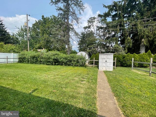 803 CAROL CIR, New Cumberland, PA 17070