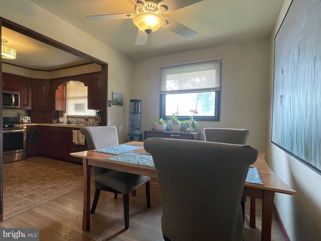 803 CAROL CIR, New Cumberland, PA 17070