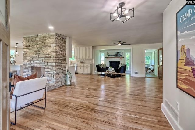 900 Michaelmas Avenue, Cayce, SC 29033
