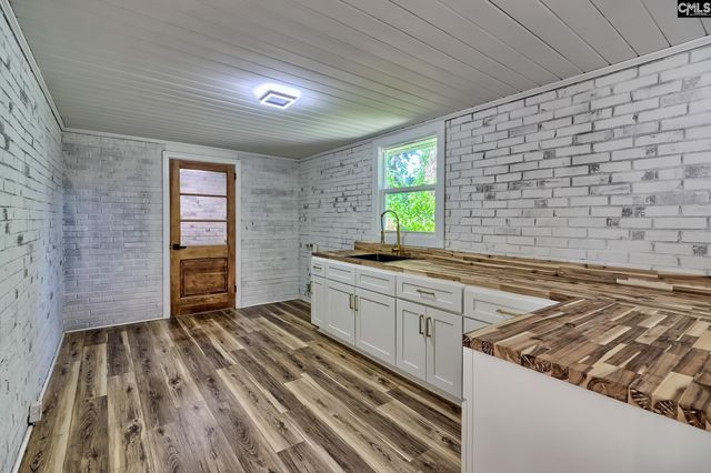 900 Michaelmas Avenue, Cayce, SC 29033