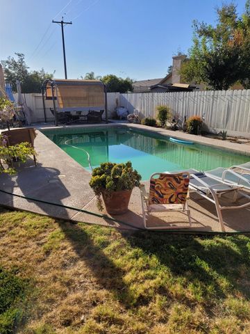 1406 Quail St, Los Banos, CA 93635