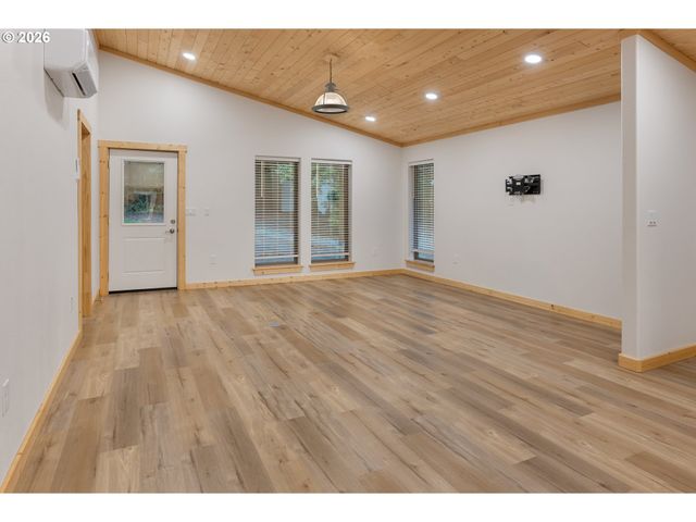 45721 HIGHWAY 101, Langlois, OR 97450