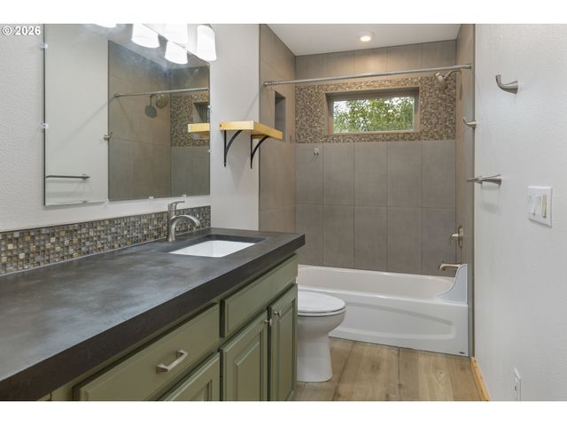 45721 HIGHWAY 101, Langlois, OR 97450