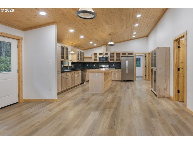 45721 HIGHWAY 101, Langlois, OR 97450