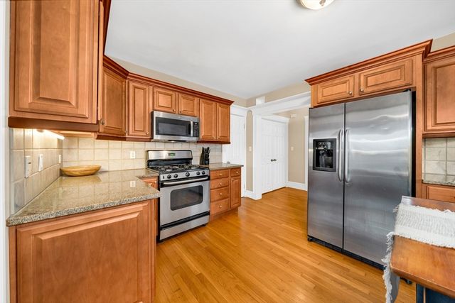 32 Eddy St. 1, Waltham, MA 02451
