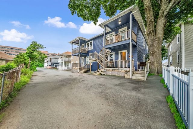 32 Eddy St. 1, Waltham, MA 02451