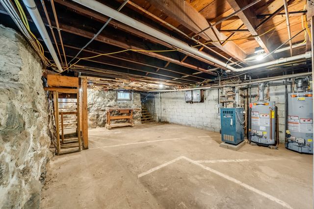 32 Eddy St. 1, Waltham, MA 02451