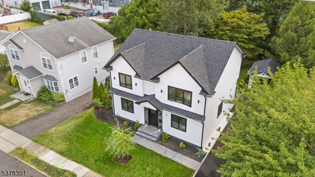 61 Pomona Ave, Fair Lawn Boro, NJ 07410