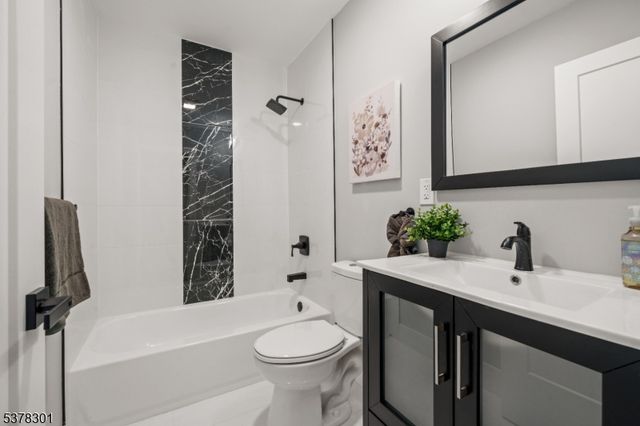 61 Pomona Ave, Fair Lawn Boro, NJ 07410