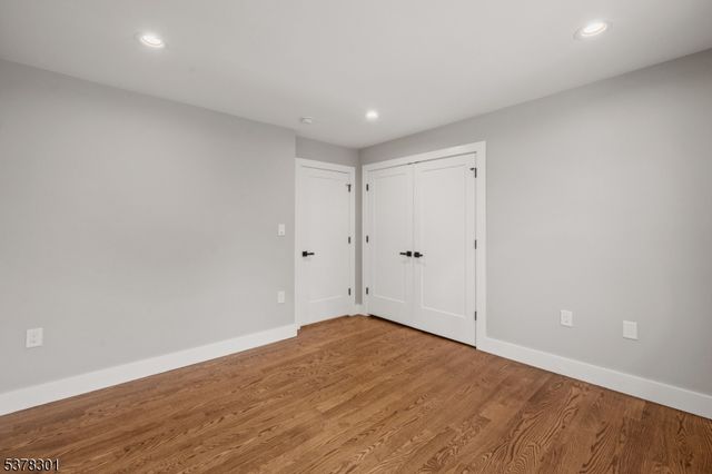 61 Pomona Ave, Fair Lawn Boro, NJ 07410