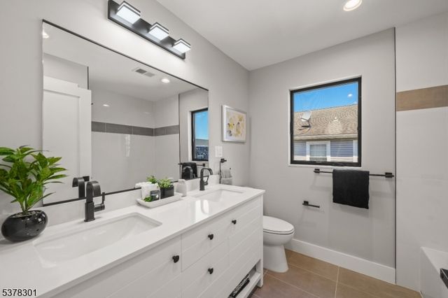 61 Pomona Ave, Fair Lawn Boro, NJ 07410