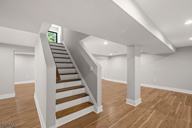 61 Pomona Ave, Fair Lawn Boro, NJ 07410