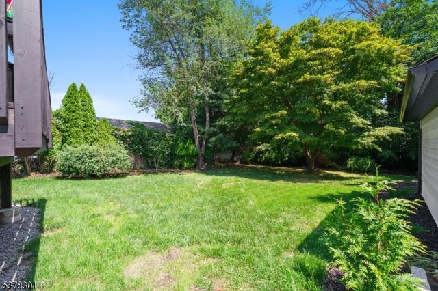 61 Pomona Ave, Fair Lawn Boro, NJ 07410