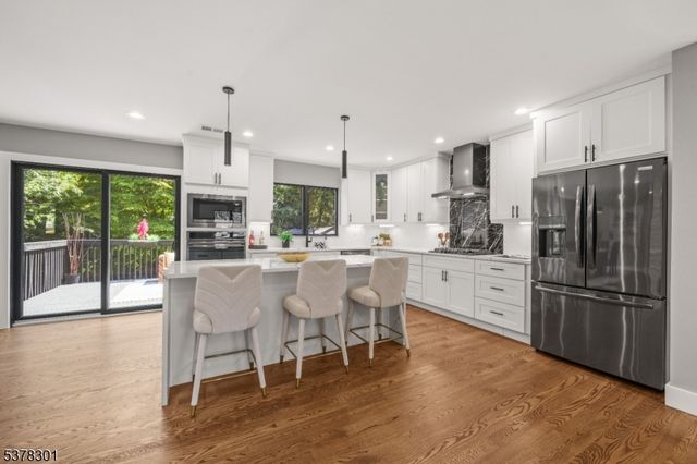 61 Pomona Ave, Fair Lawn Boro, NJ 07410