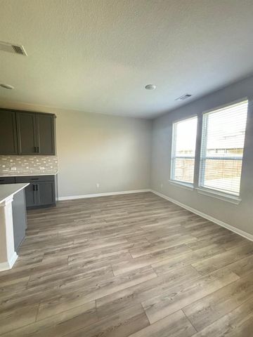 305 Harbors LN, Leander, TX 78641