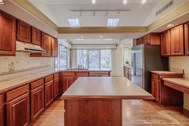 6 Masters Cove, Pittsford, NY 14534