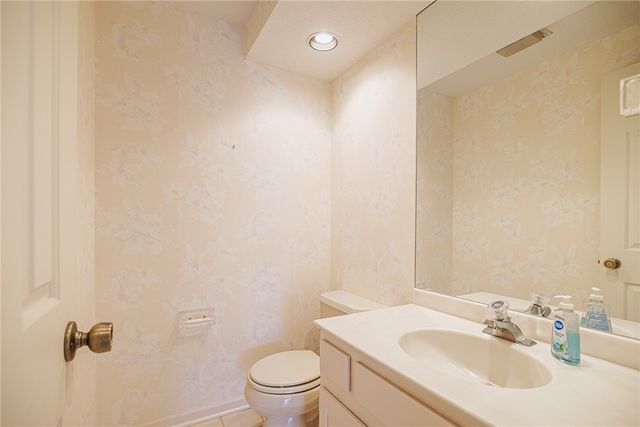 6 Masters Cove, Pittsford, NY 14534