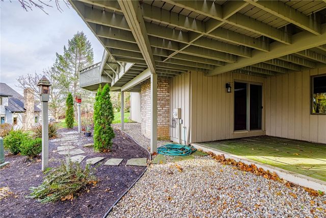 6 Masters Cove, Pittsford, NY 14534