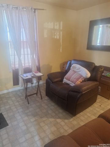 526 Muncey, San Antonio, TX 78202