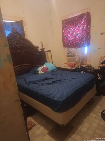 526 Muncey, San Antonio, TX 78202