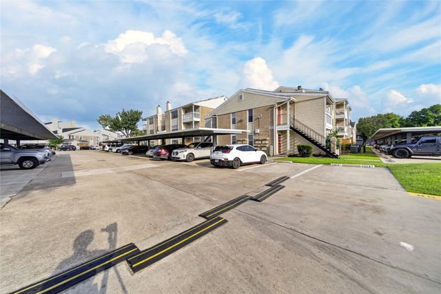 2750 Holly Hall Street 1706, Houston, TX 77054