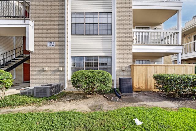 2750 Holly Hall Street 1706, Houston, TX 77054