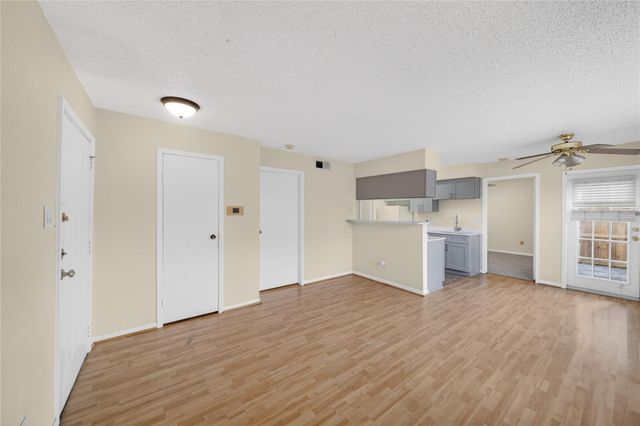 2750 Holly Hall Street 1706, Houston, TX 77054