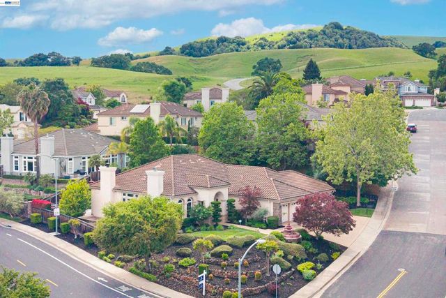 1 Circle E Ranch Pl, San Ramon, CA 94583