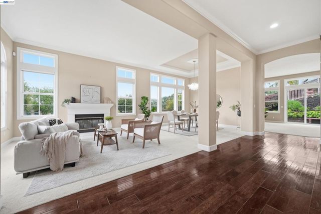 1 Circle E Ranch Pl, San Ramon, CA 94583